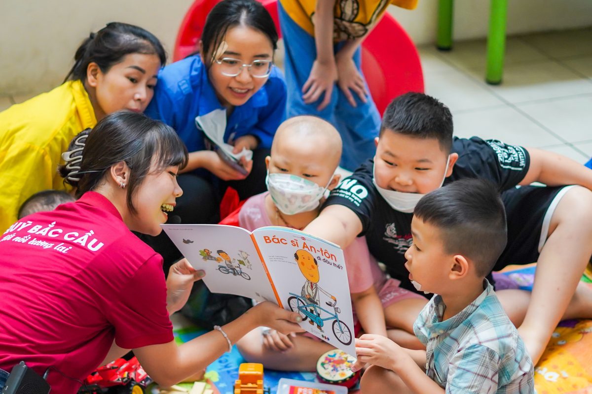Trẻ yêu đọc-  Bệnh viện Bạch Mai 